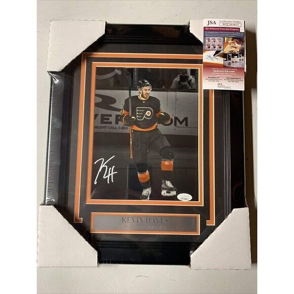 Kevin Hayes Signed Autographed Philadelphia Flyers framed 8x10 photo JSA - Picture 1 of 5
